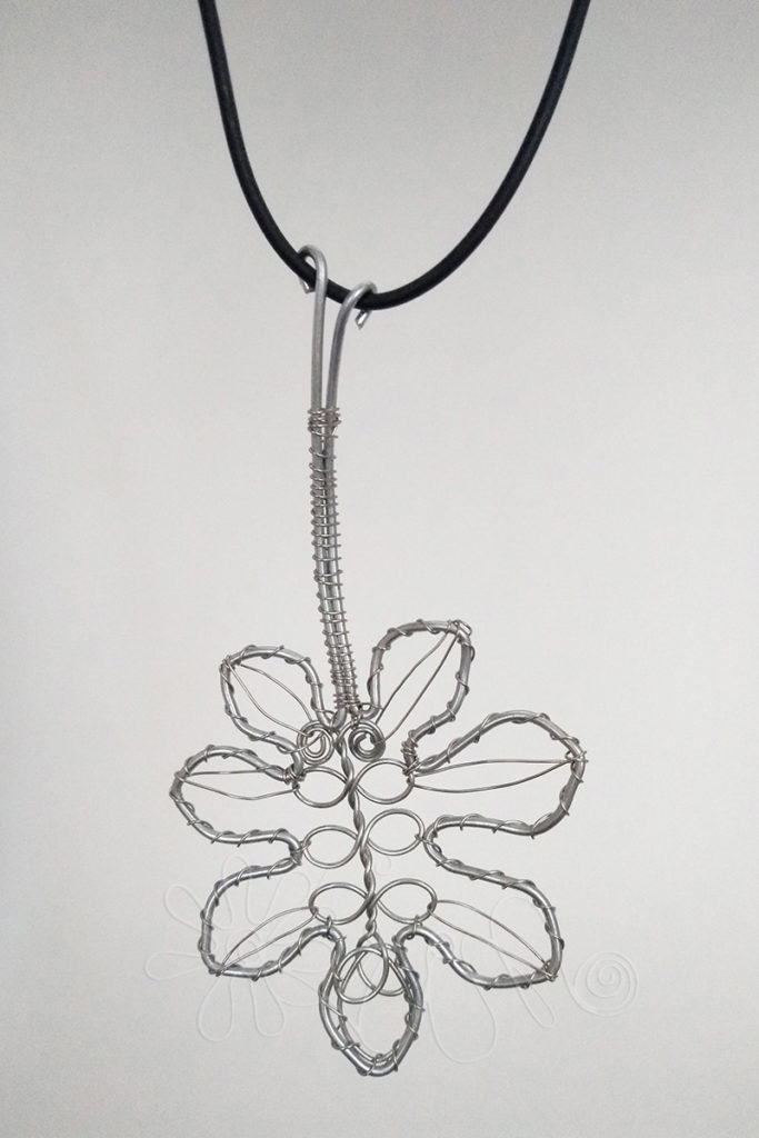 List - prívesok z pozinkovaného drôtu