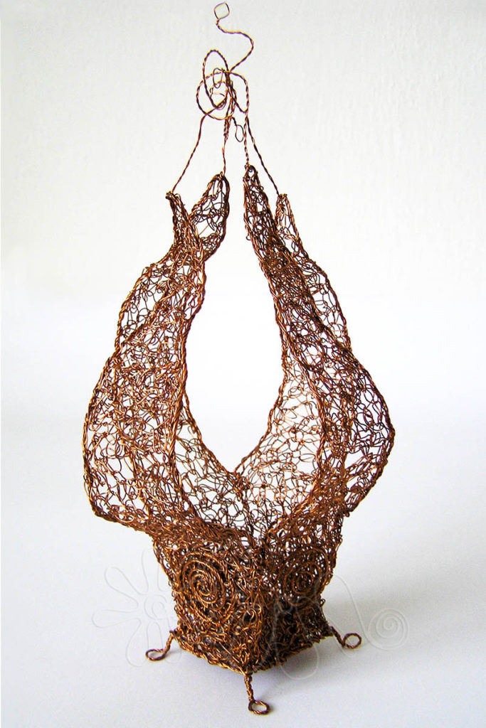 Háčkovaný svietnik - plameň